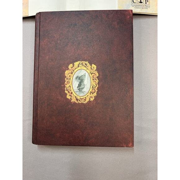 Tale of Despereaux : Being the Story of a Mouse, a Princess, Some Soup, and a... - Picture 6 of 9